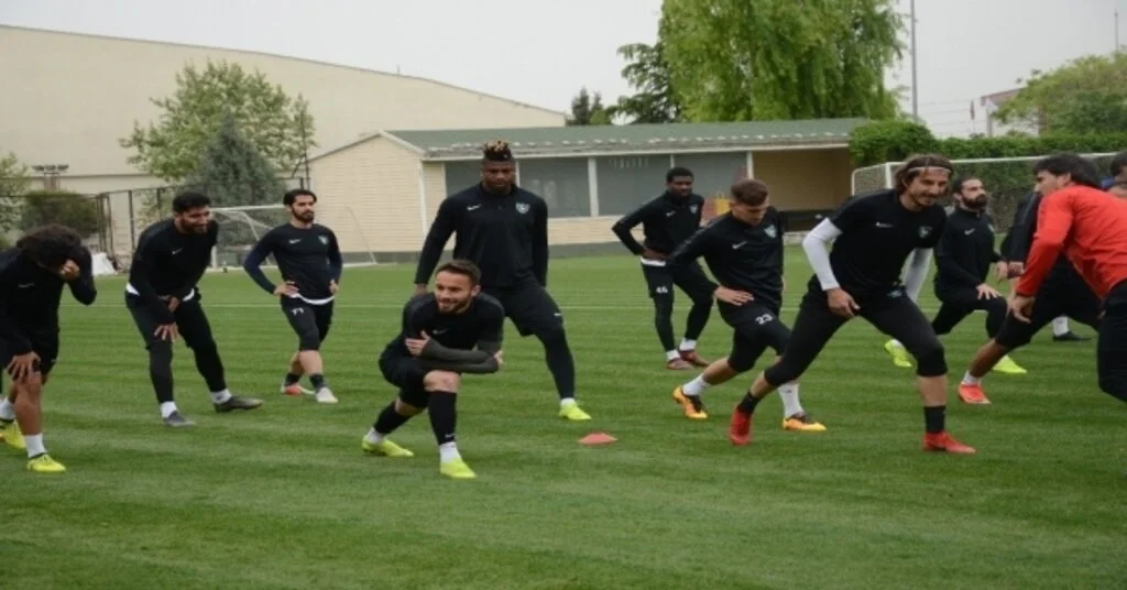 Denizlispor, Balıkesirspor Maçının Ardından Süper Ligi Garantileyebilir