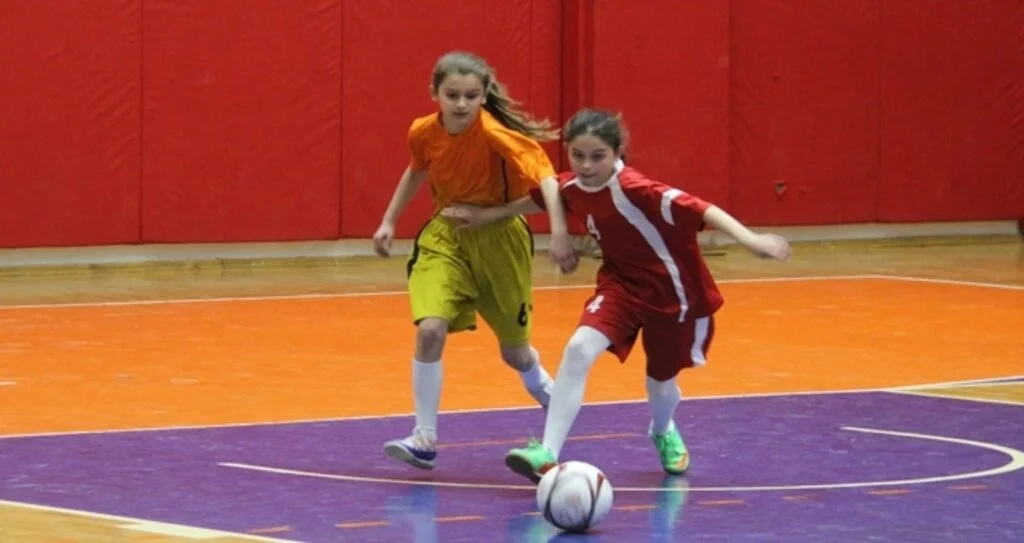 Dikbıyık Tek Golle Galip