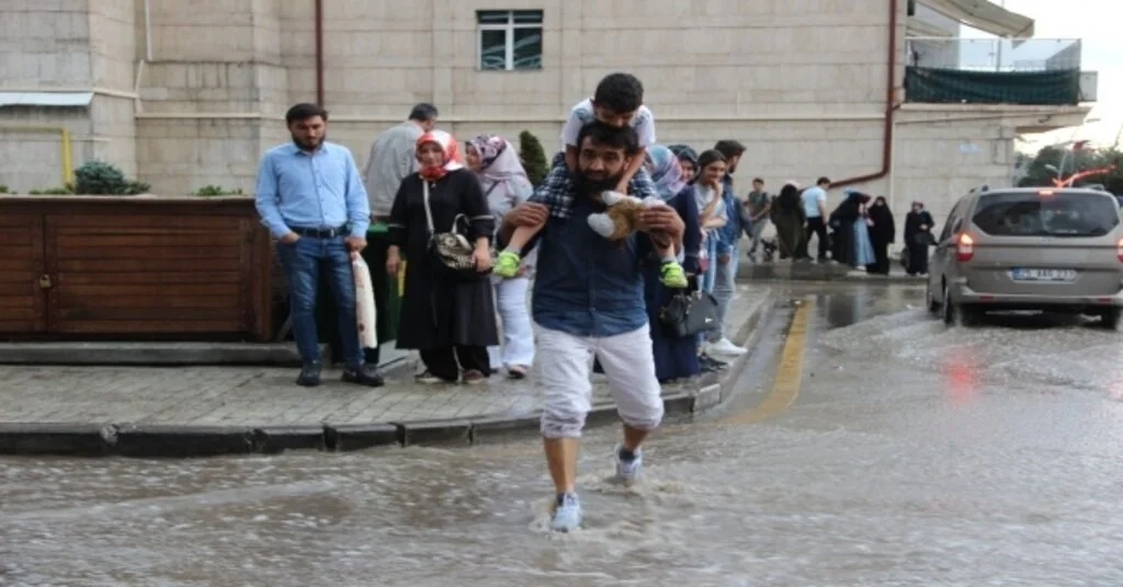 Doğuya Sağanak Yağış Uyarısı