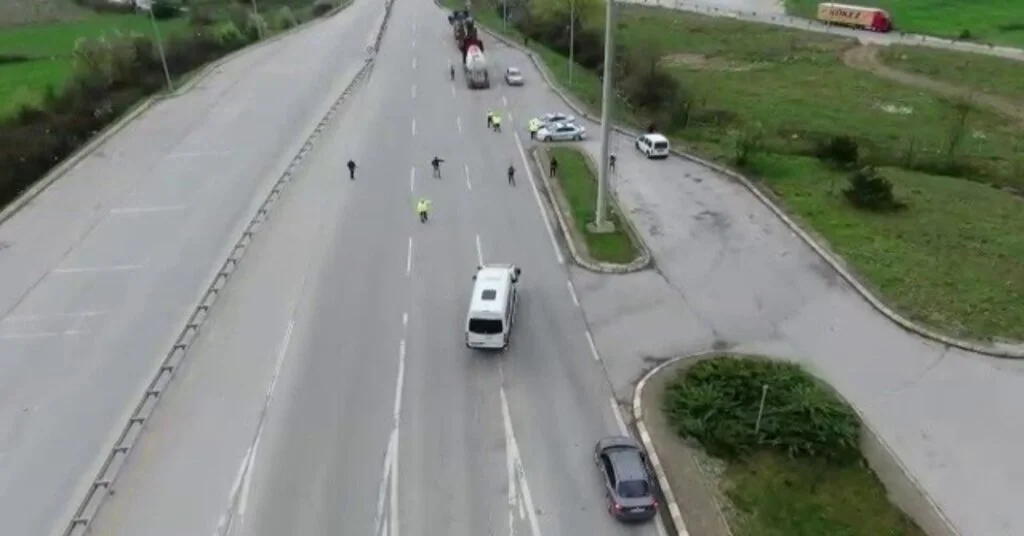 Drone Destekli Operasyonda 22 Kilo Eroin Ele Geçirildi
