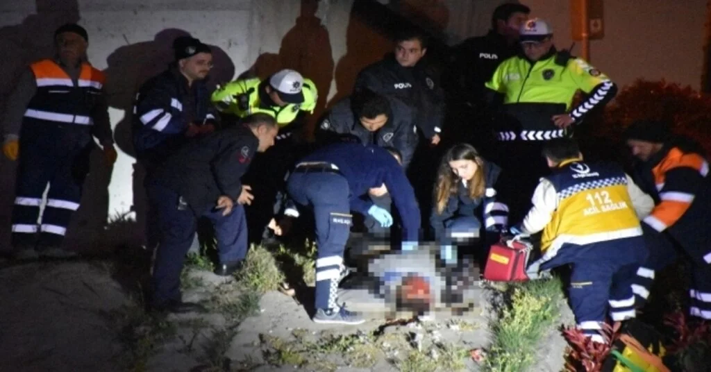 E-5Te  Zincirleme Trafik Kazası... Kazadan Bir Saat Sonra Temizlik İşçisi Tarafından Bulundu
