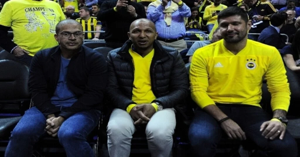 Efsaneler Ülker Spor Salonunda Buluştu