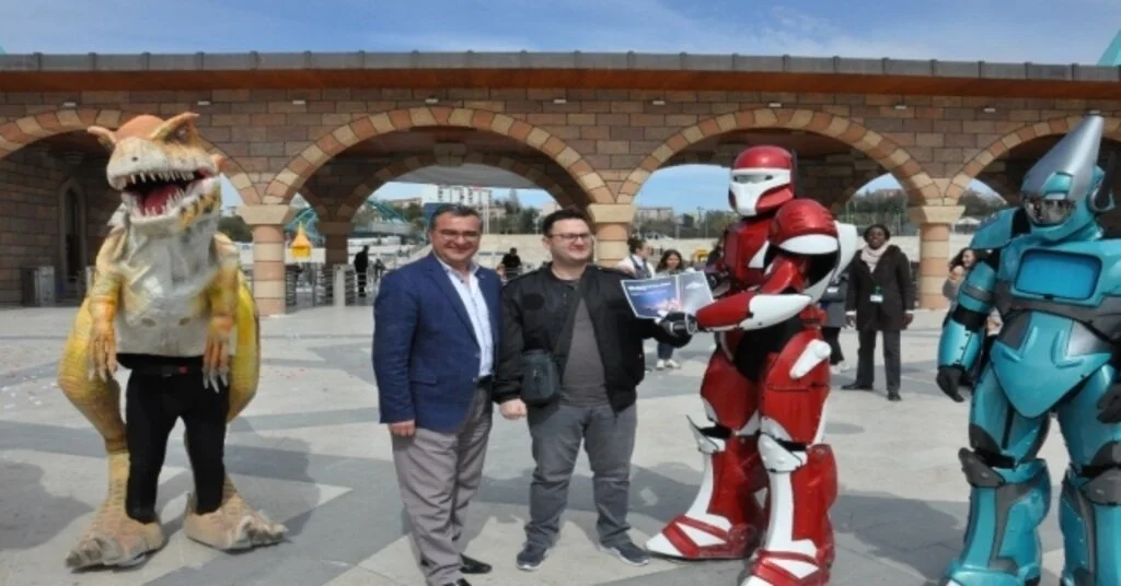 Eğlence Ve Adrenalin Dolu Wonderland Eurasıa İlk Ücretli Misafirine 1 Yıllık Limitsiz Giriş Kartı Hediye Etti