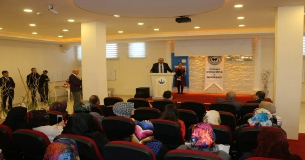 Erakdaydan Erzurum Kültürüne Büyük Hizmet