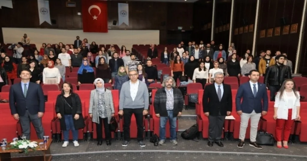 Erüde  Genç Girişim Gelişim Zirvesi Düzenlendi