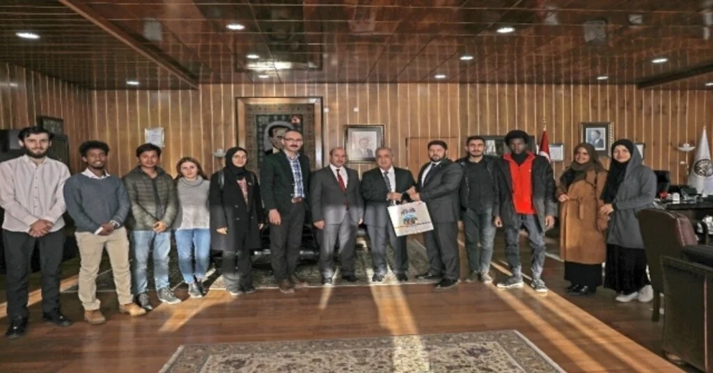Erulder, Rektör Çomaklıyı Uluslararası Öğrenci Buluşmasına Davet Etti