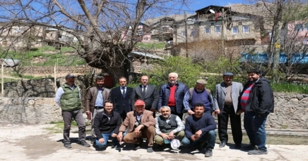 Erzincanda Köy Toplantıları Devam Ediyor