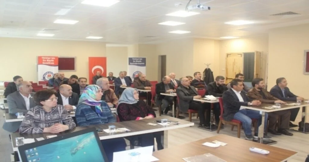 Erzurumda; Eğitim Öğretim Ve Bilim Hizmet Kolu Çalışanları Sorun Ve Çözüm Önerileri Çalıştayı