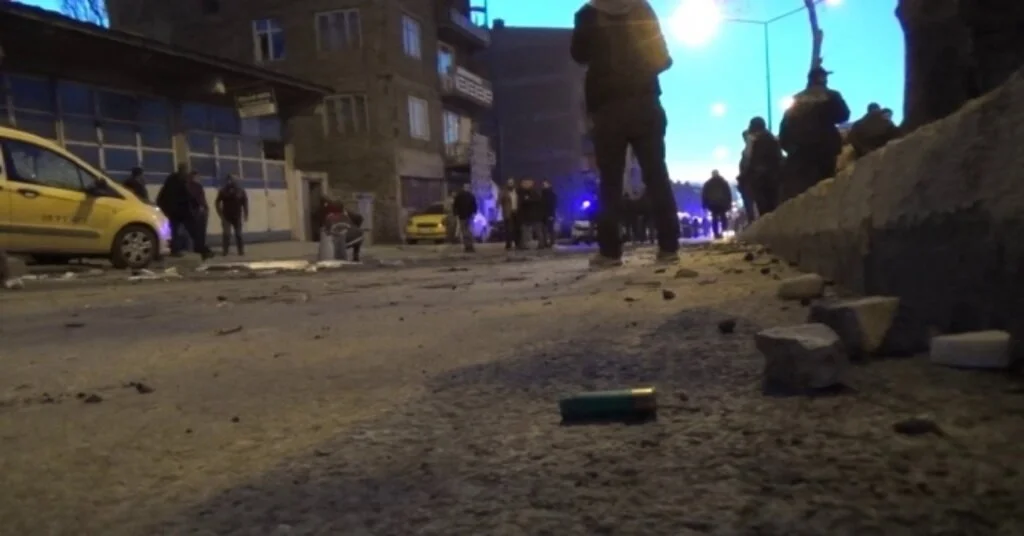 Erzurumda İki Aile Arasında Kız Alma Kavgası
