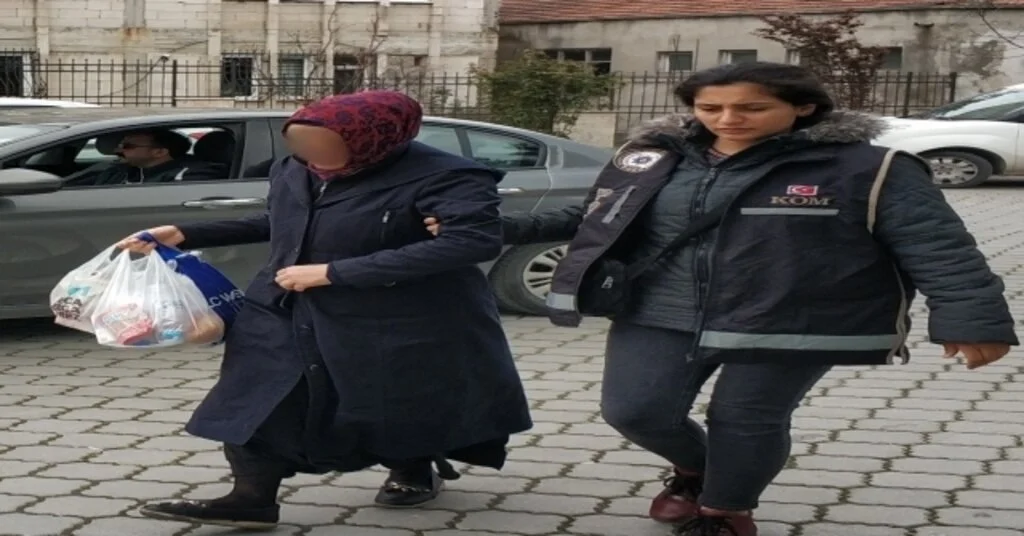 Fetöden Aranan Kadına Adli Kontrol