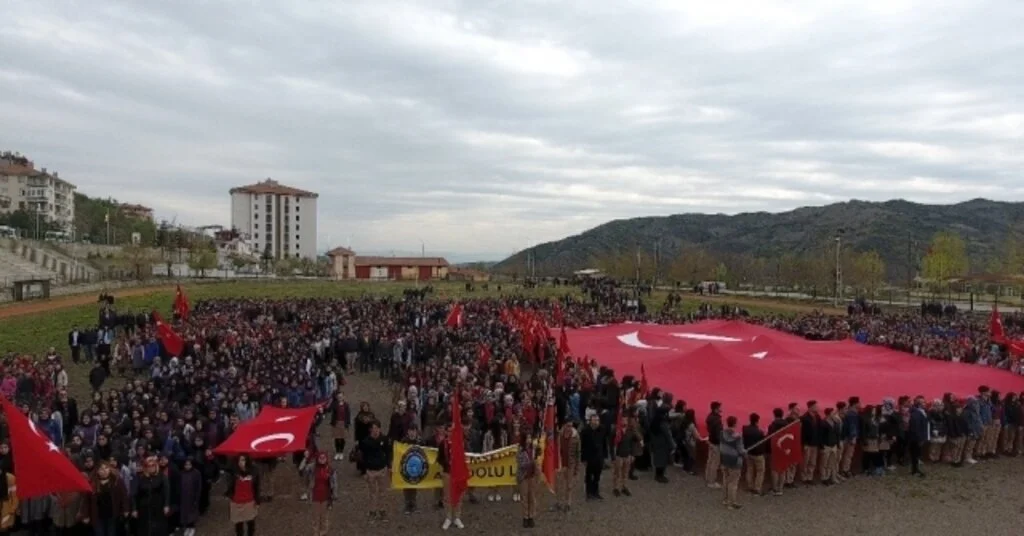 Fransadaki Sözde “Ermeni Soykırımı Anma Günü” Protesto Edildi