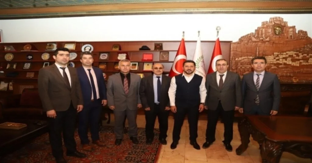 Gençlik Ve Spor İl Müdürü Ünlüer, Başkan Arıyı Ziyaret Etti