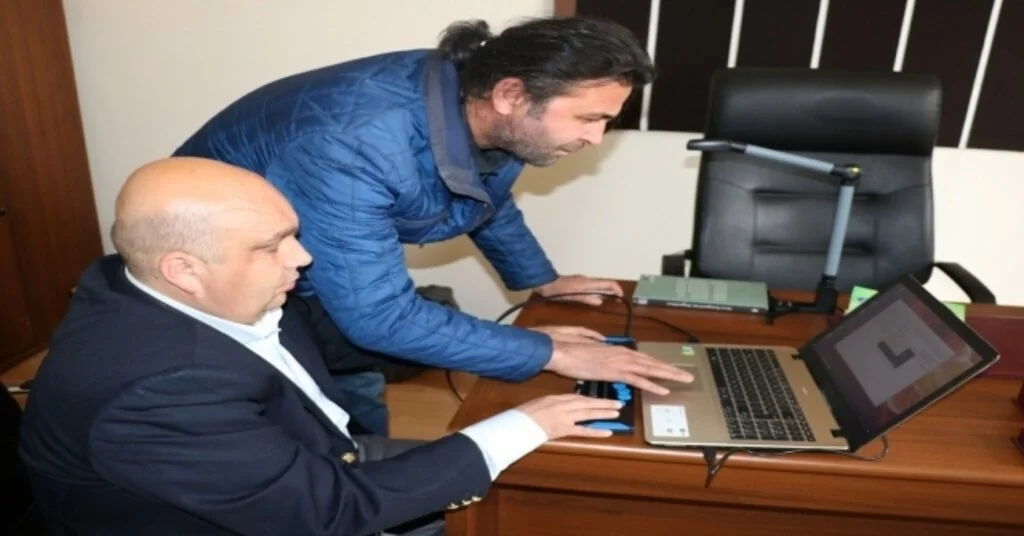 Görme Engellilere Göz Olacak