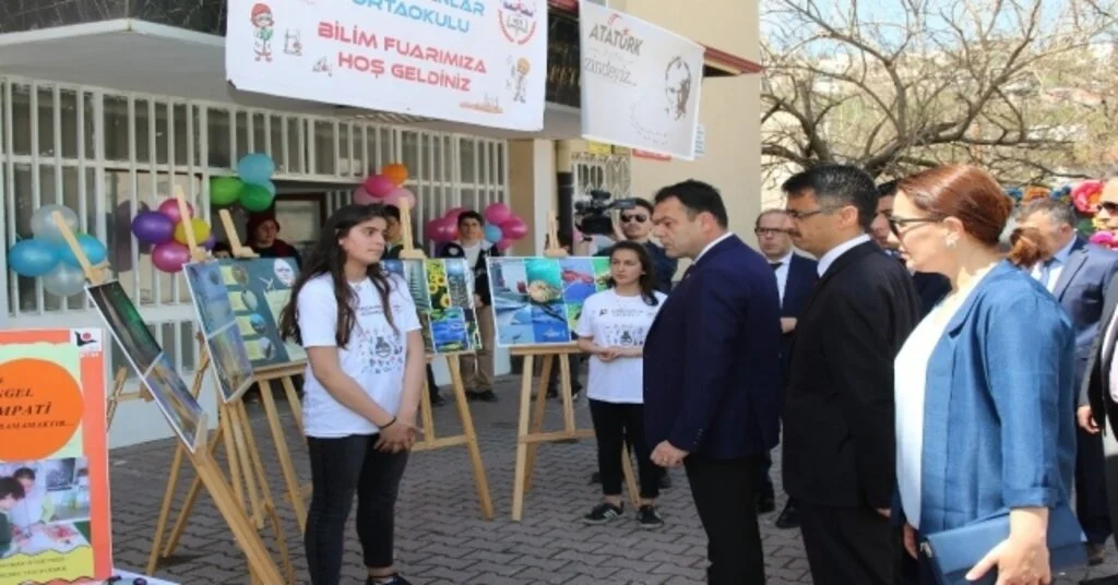 Gürdoğanlar Ortaokulundan Bilim Fuarı