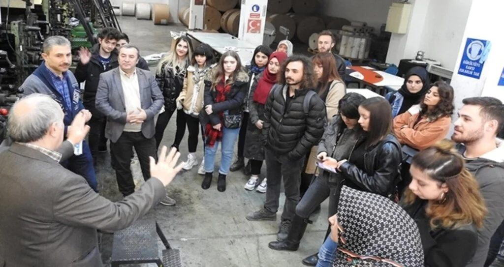 İletişim Öğrencilerine Uygulamalı Baskı Dersi