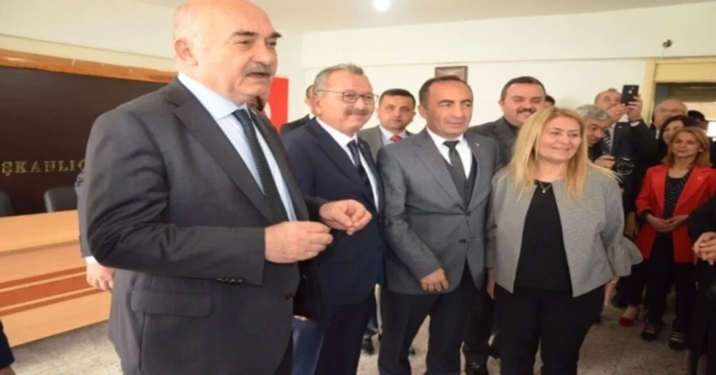 İskilip Belediye Başkanı Ali Sülük Mazbatasını Aldı