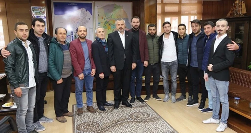 İstanbul Genç Bafralılar Başkan Kılıç'ı ziyaret etti