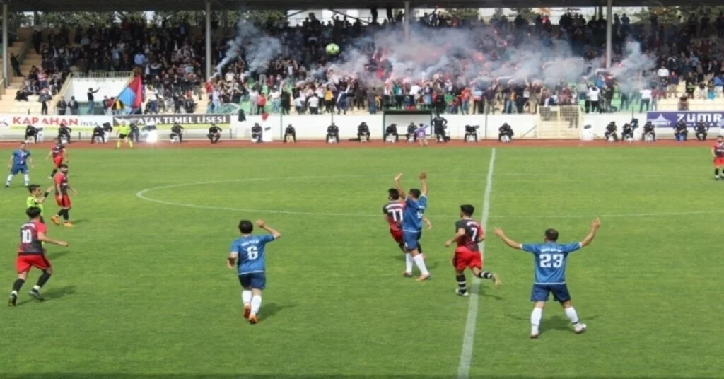 Kahta 1978 Spor-Besni Belediye Spor: 1-0