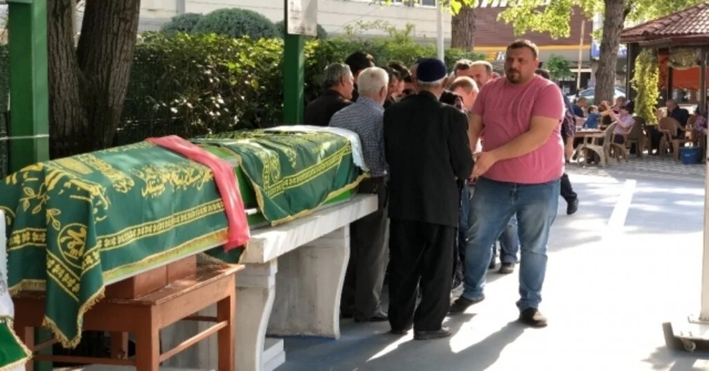 Kan Donduran Olayda Hayatını Kaybedenler Son Yolculuğuna Uğurlandı