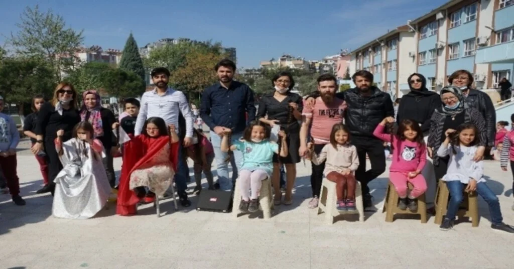 Kanser Hastaları İçin Saçlarını Bağışladılar