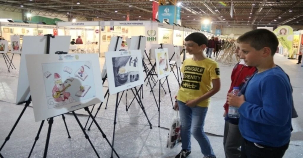 Karikatür Okulu Öğrencileri, Kitap Fuarında Sertifika Sevinci Yaşadı