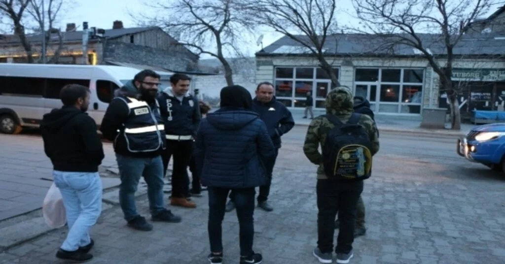 Karsta Asayiş Uygulamaları Devam Ediyor