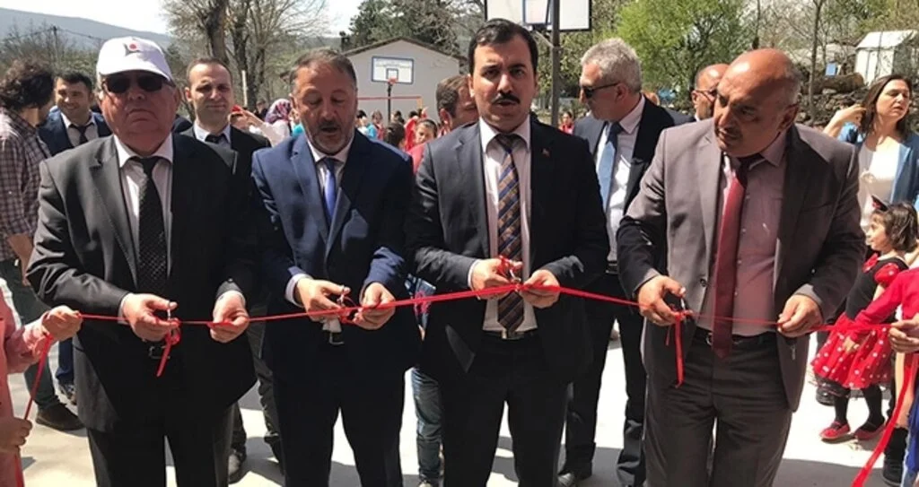 Kavak'ta Öğrencilerin Yıl Sonu Resim Sergisi