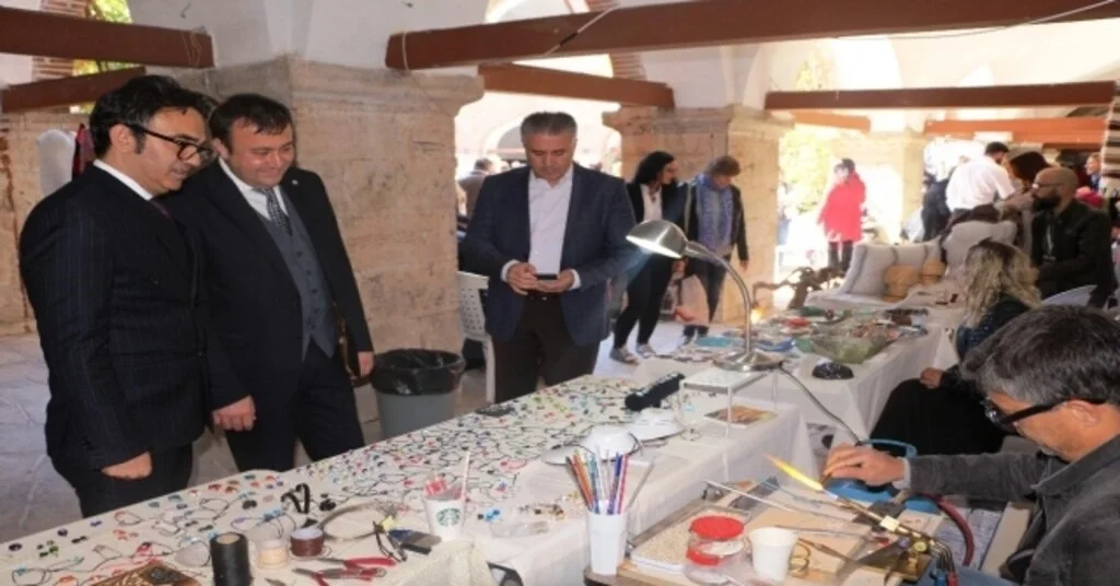 Kervansarayda Yöresel El Sanatları Stantları