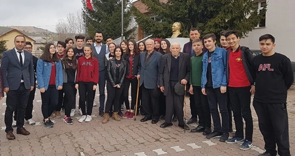 'Koca çınarlar' Kavak'ta yeşerdi 