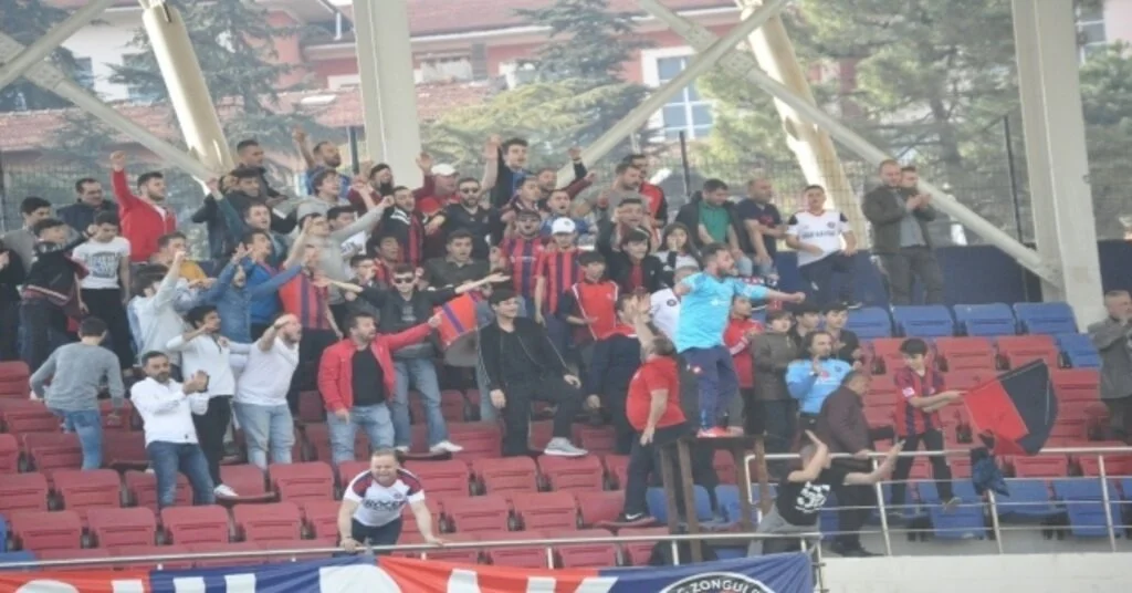 Kömürsporlu Taraftar Çocuk İstismarına Tepki İçin Sustular