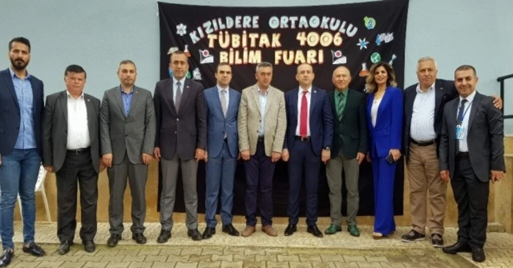 Köy Okulunda Açılan İlk Bilim Fuarı Beğeni Topladı