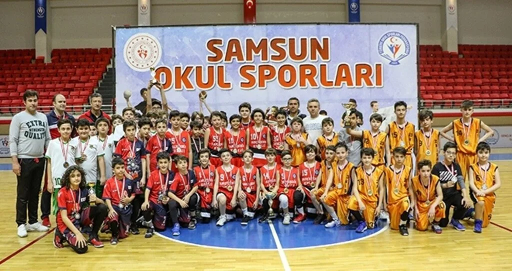 Küçüklerin şampiyonu Bahçeşehir