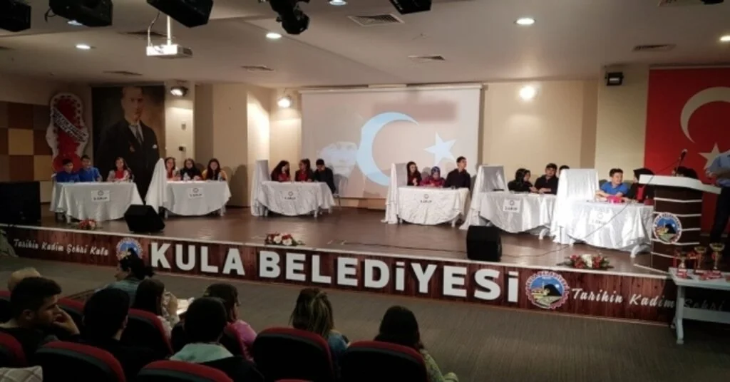Kulada Öğrenciler Bilgi Yarışmasında Ter Döktü