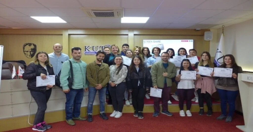 Kuşadası Ticaret Odasında Düzenlenen Ön Muhasebe Eğitimi Tamamlandı