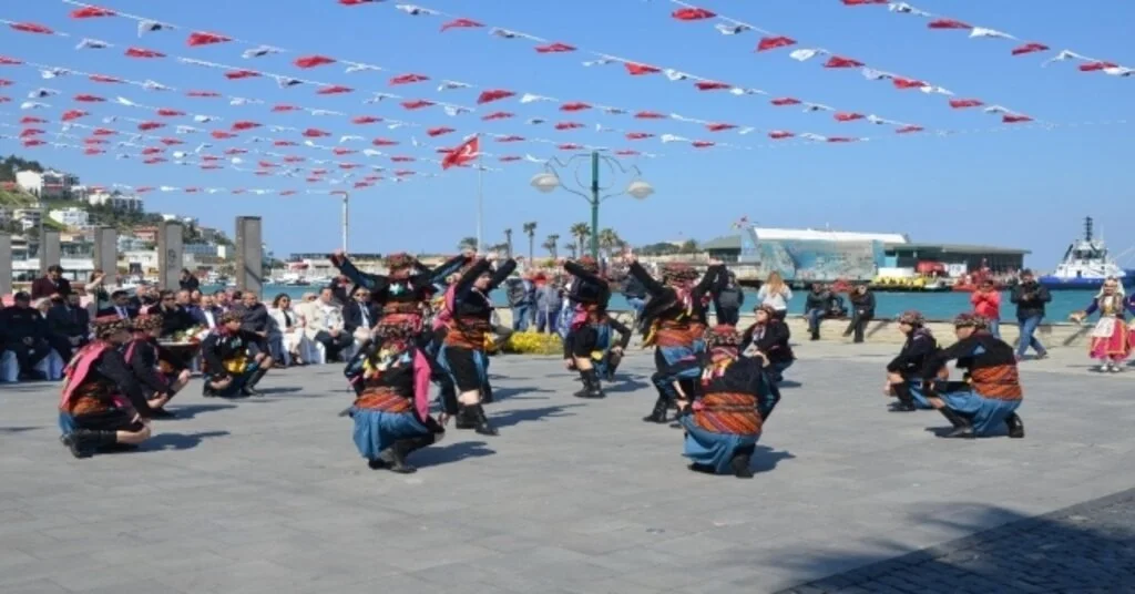 Kuşadasında Turizm Haftası Kutlamaları