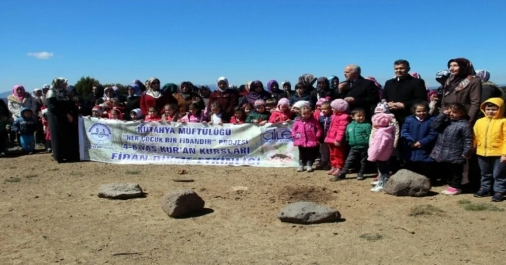 Kütahya İl Müftülüğünden Her Çocuk Bir Fidandır Etkinliği