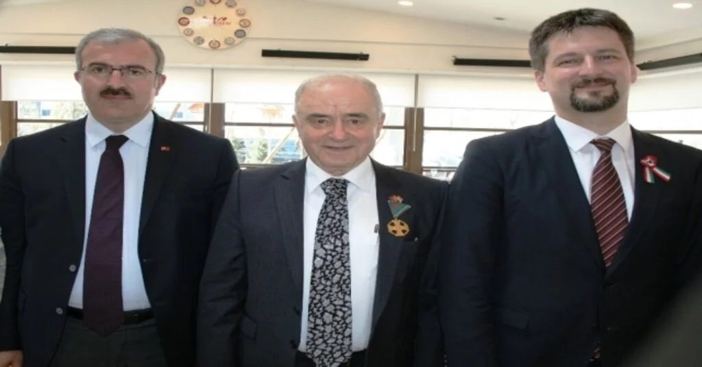 Kütahyalı İşadamı Gürala, Macaristan Cumhurbaşkanlarından İki Altın Madalya