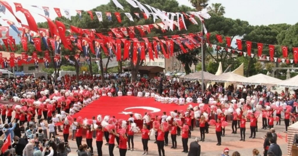 Kuyucakta 23 Nisan Ulusal Egemenlik Ve Çocuk Bayramı Kutlamaları