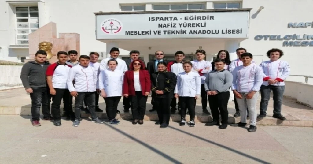 Lise Öğrencileri  Stajlarını Portekiz Ve Yunanistanda Yapacak