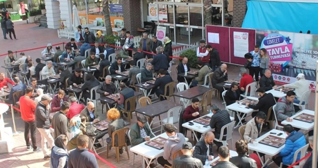 Lovelet'te Zarlar Şampiyonluğa Atıldı
