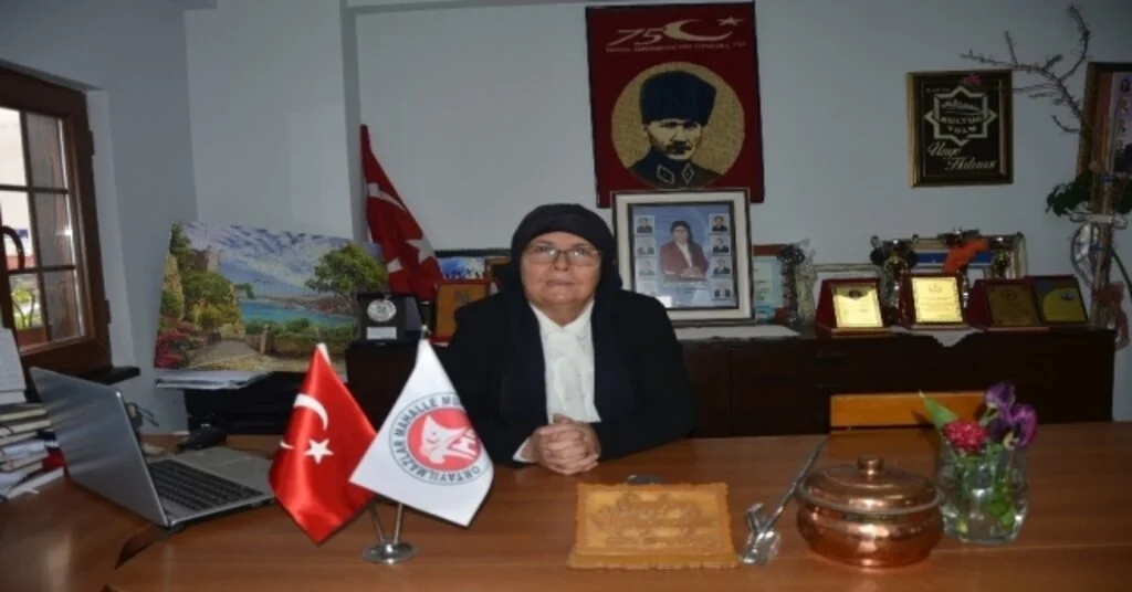 Mahallesinin Seyhan Ablası