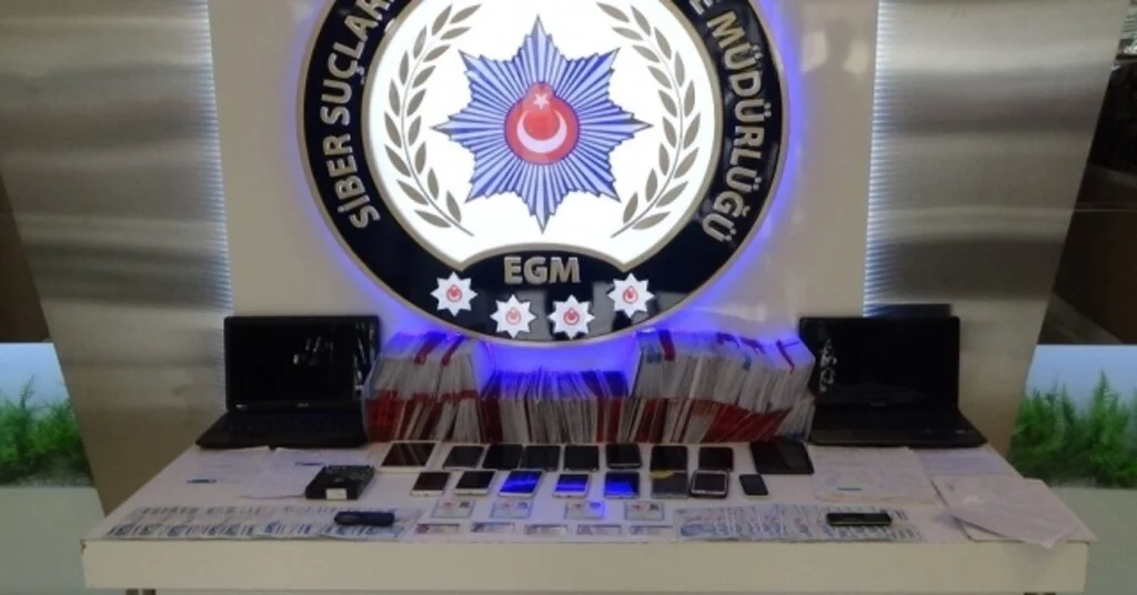 Mahkumların Kimlik Bilgileriyle Kredi Kartlarını Kopyalayan Şebeke 1 Milyonluk Vurgun Yaptı