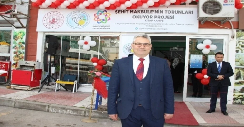 Manisada Bakanlık Destekli Kitap Kafe Açıldı