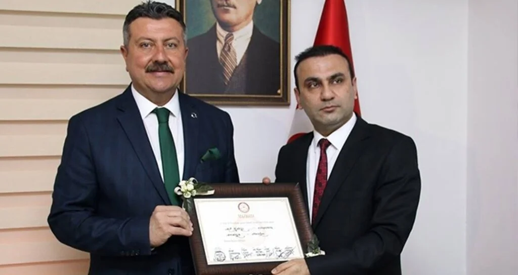 Merzifon'un CHP'li başkanı göreve başladı 