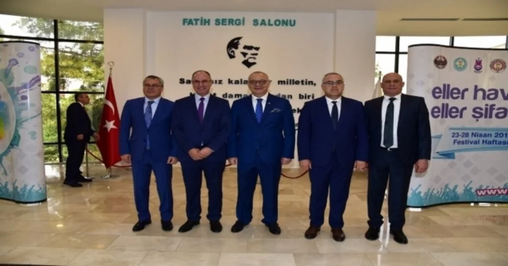 Mesir Festivaline Katılanlara Ödülleri Verildi
