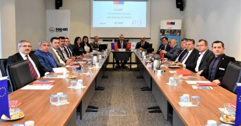 Meslek Liseli Mahir Eller Bir Adım Öne Geçiyor