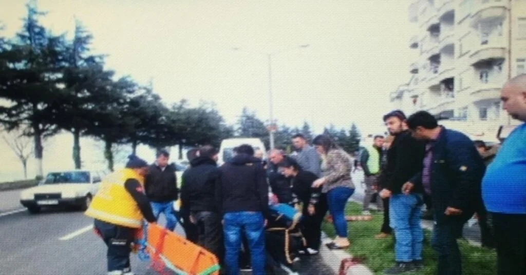 Minibüs Çarşı İznine Çıkan Askerlere Çarptı: 2 Yaralı