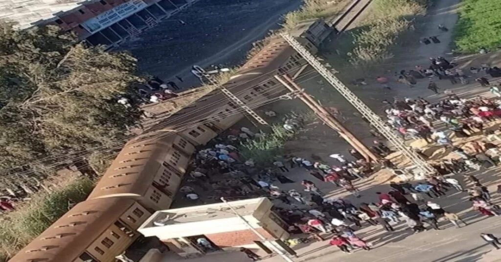 Mısırda Tren Raydan Çıktı: En Az 25 Yaralı