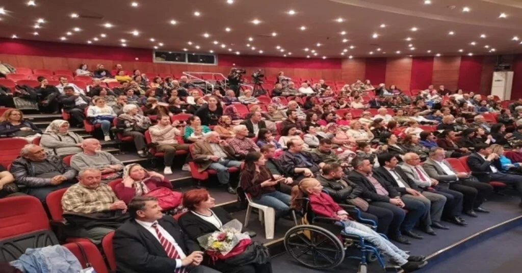 Nazillide Öğretmenlerden Beğenilen Konser