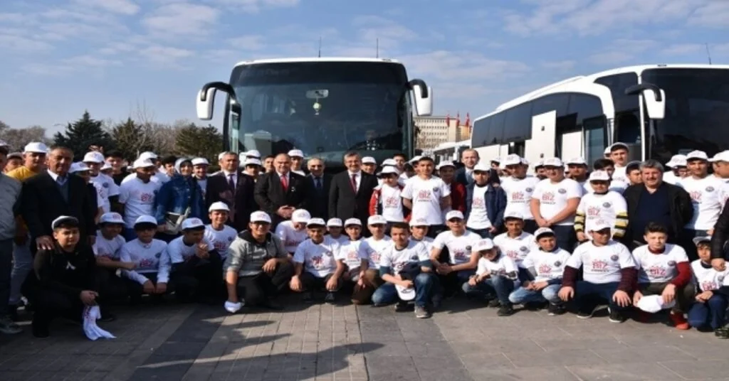 Öğrenciler İlk Defa İstanbula Gittiler